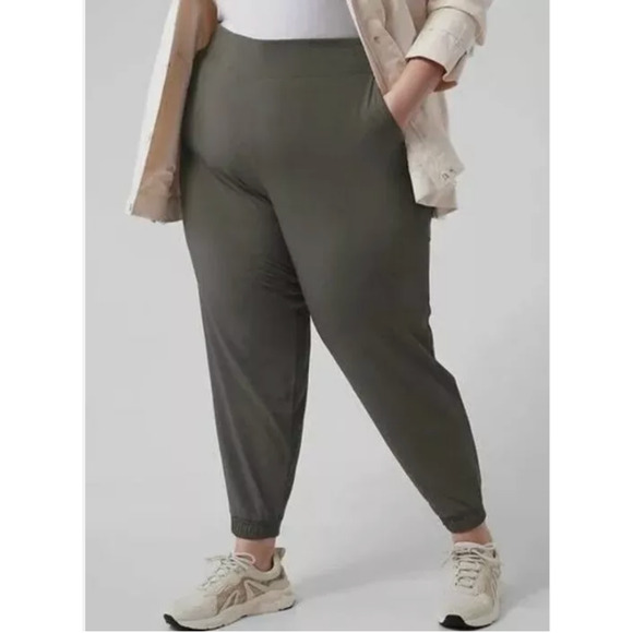 Athleta Brooklyn Jogger‎ Pants NWT Olive Green Size 26W Plus Size Comfort $98 - Picture 1 of 4